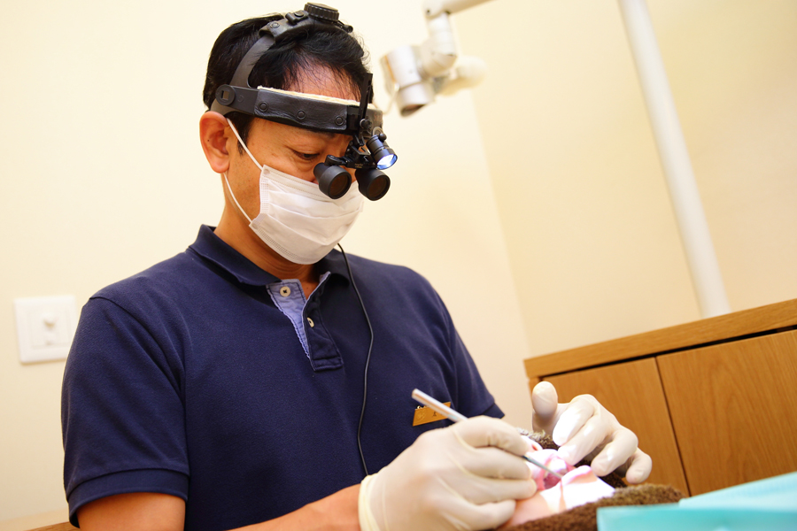 理事長 / 歯科医師 太田 和秀