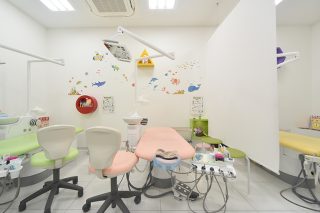 ＫＡＩＧＡＮ　ＤＥＮＴＡＬ　ＯＦＦＩＣＥ　こどもの歯医者さんの写真
