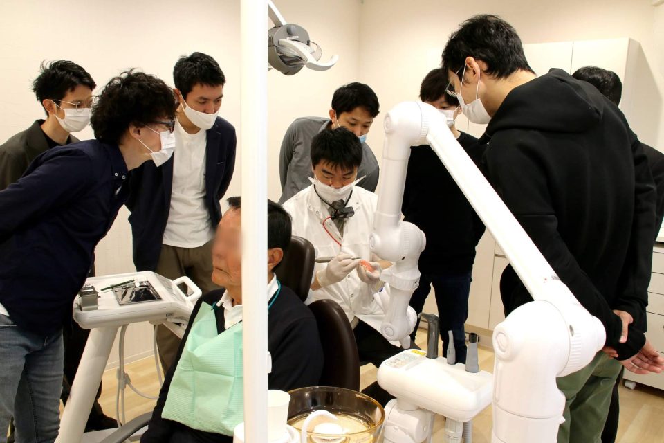 【歯科医師インタビュー】QOLに直結するからこそ、今、知っておいて欲しい 進化し続ける“義歯”の話 ~Part1~