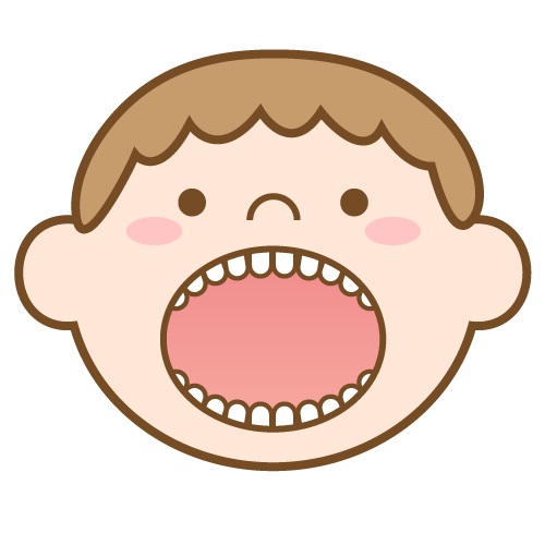 子供の永久歯が黄色い原因と対処法：正常な場合と受診が必要なケース